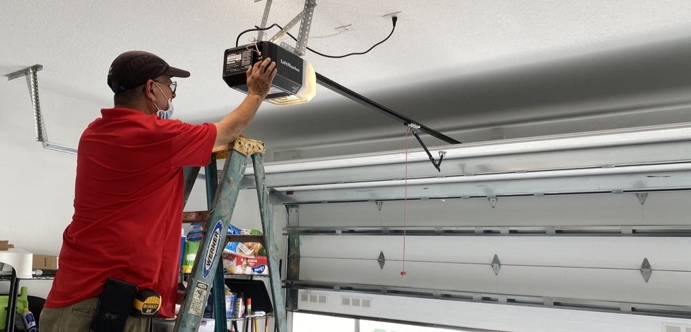 New Garage Installations and Repair Services in Santa Clarita Area